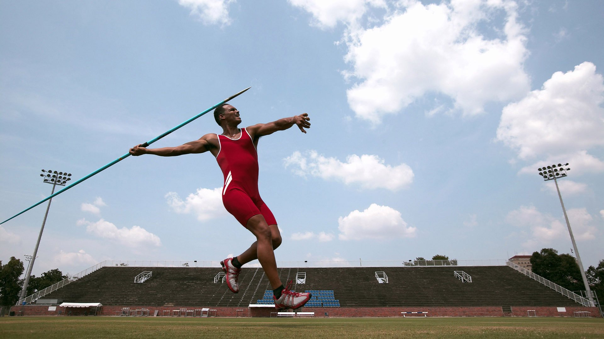 从伤病到重生，运动员康复之路的艰辛与荣耀