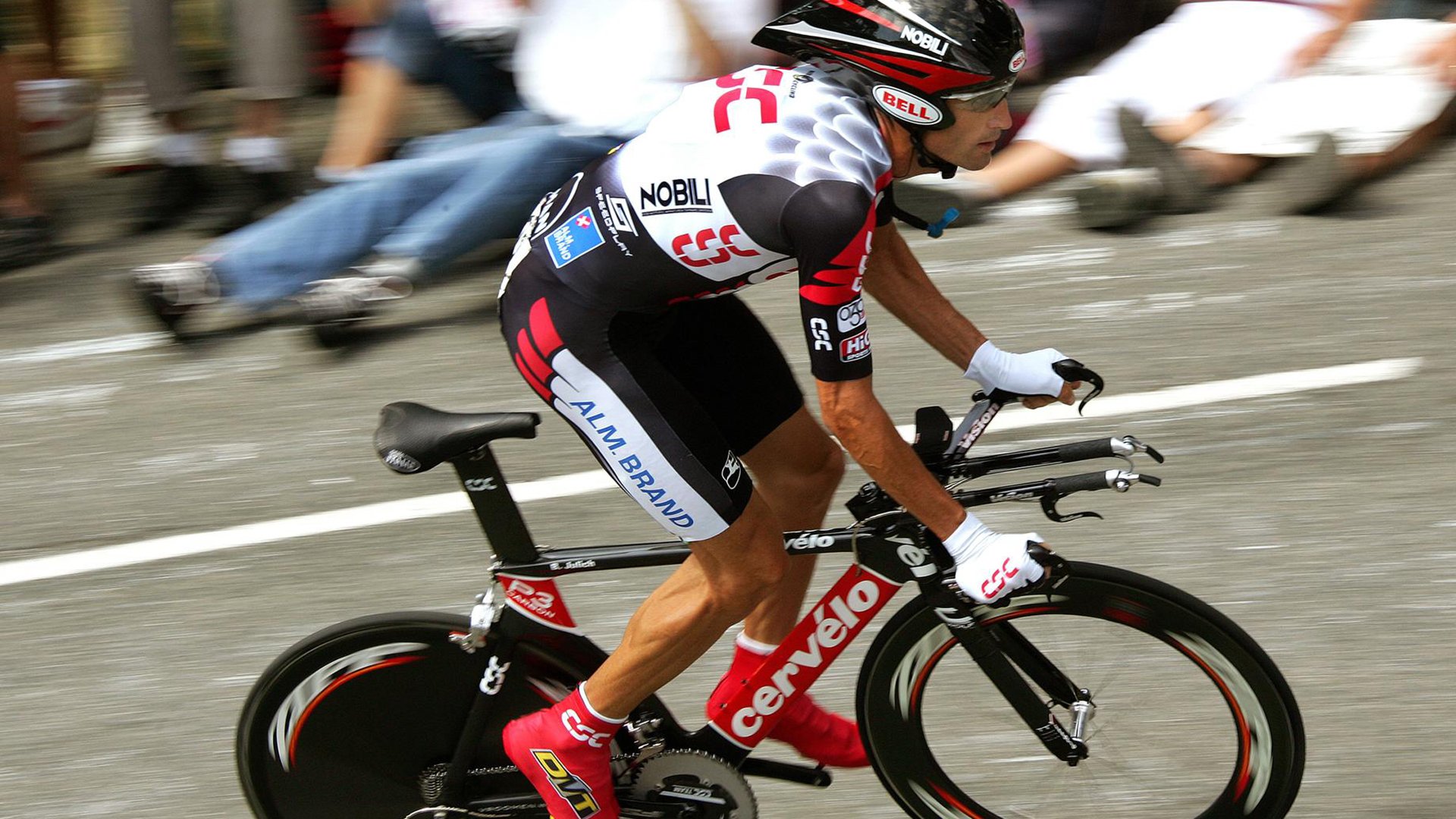 体育教育助力青少年全面发展 校园运动新风尚引领健康成长